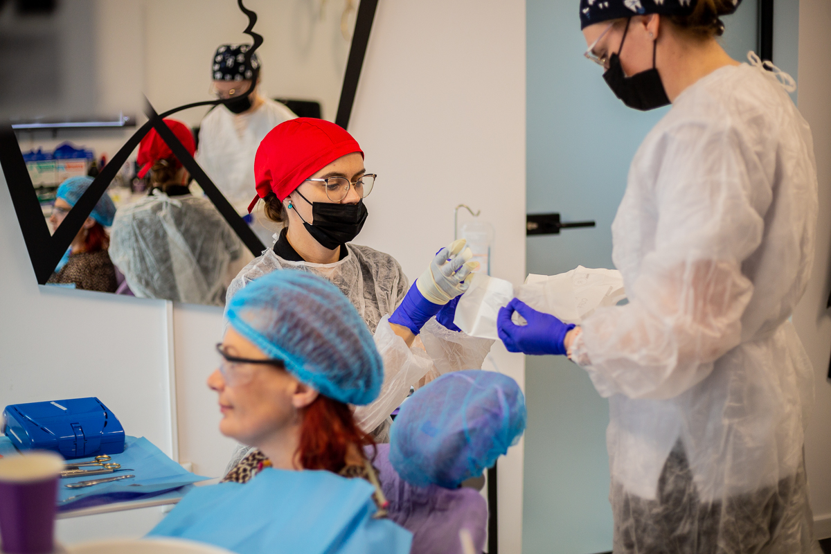 Procedura implant dentar exq clinic Cluj