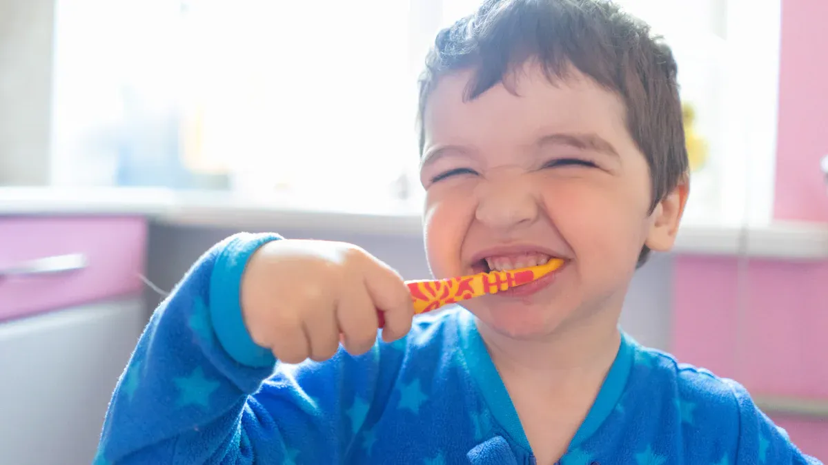 Cele mai bune 8 sfaturi pentru sănătatea dentară a copiilor